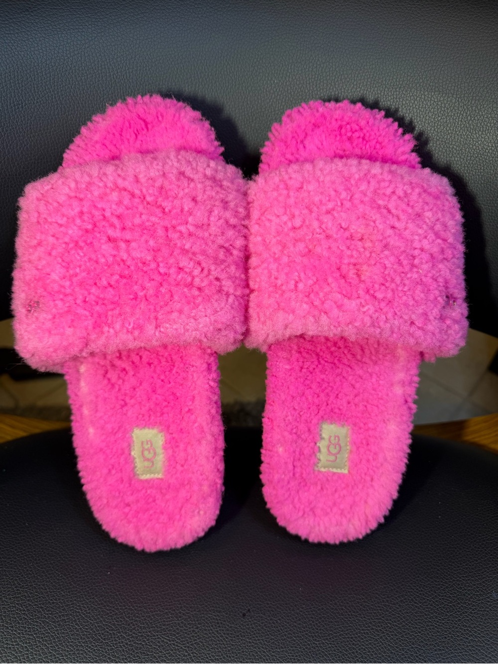 Wmns Pink UGG Slippers Cozetta US 8